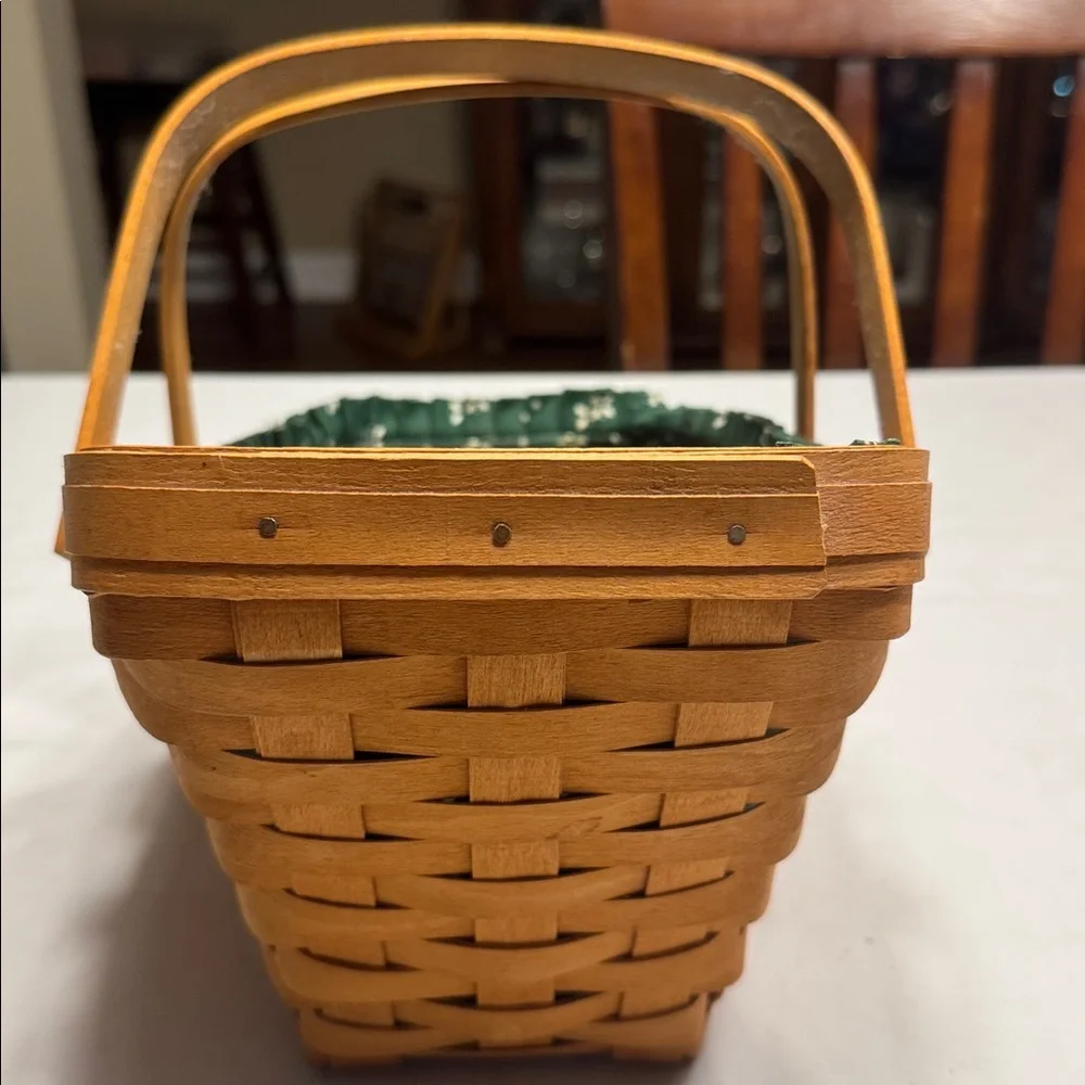 Longerberger Holiday Sleigh Basket. 1995